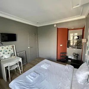 Hotel Le17 Furnished, Paris
