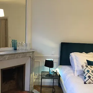 Bed & Breakfast Relais12bis By Eiffel Tower, Paris