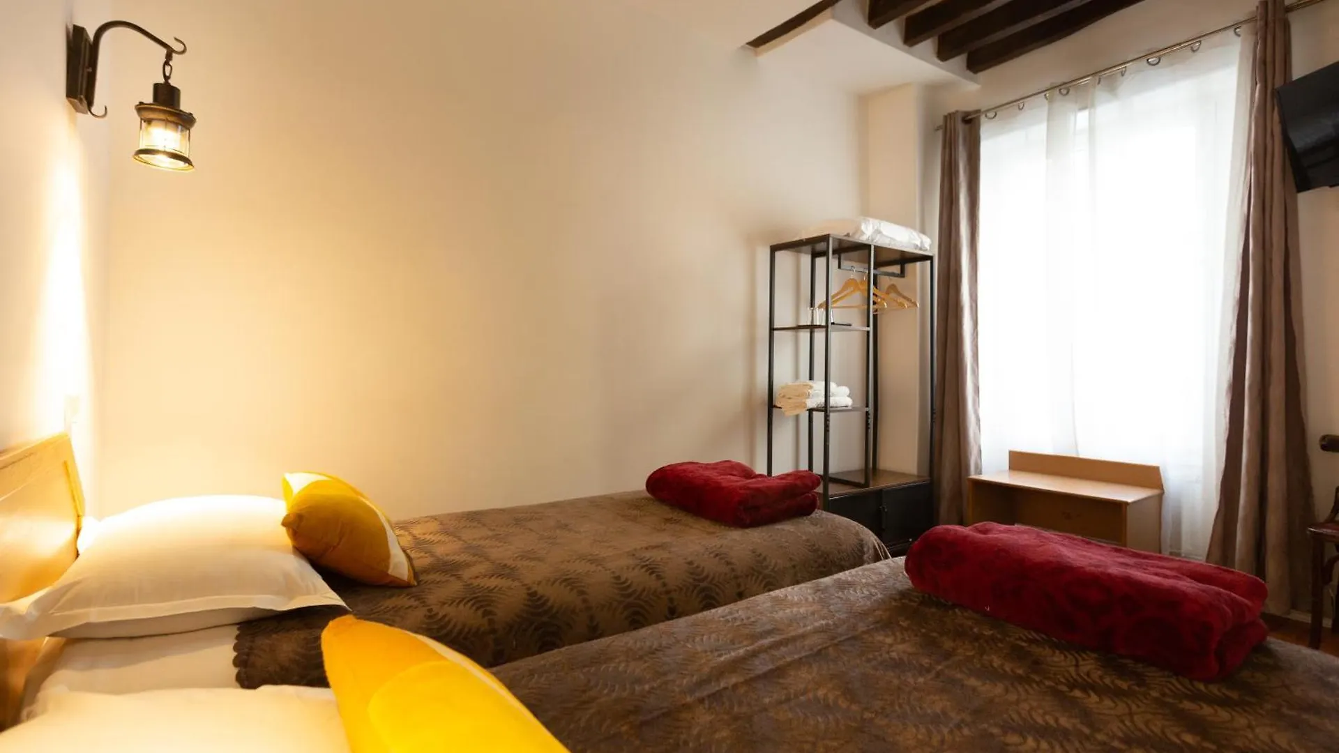 Hotel Leonard De Vinci II Paris