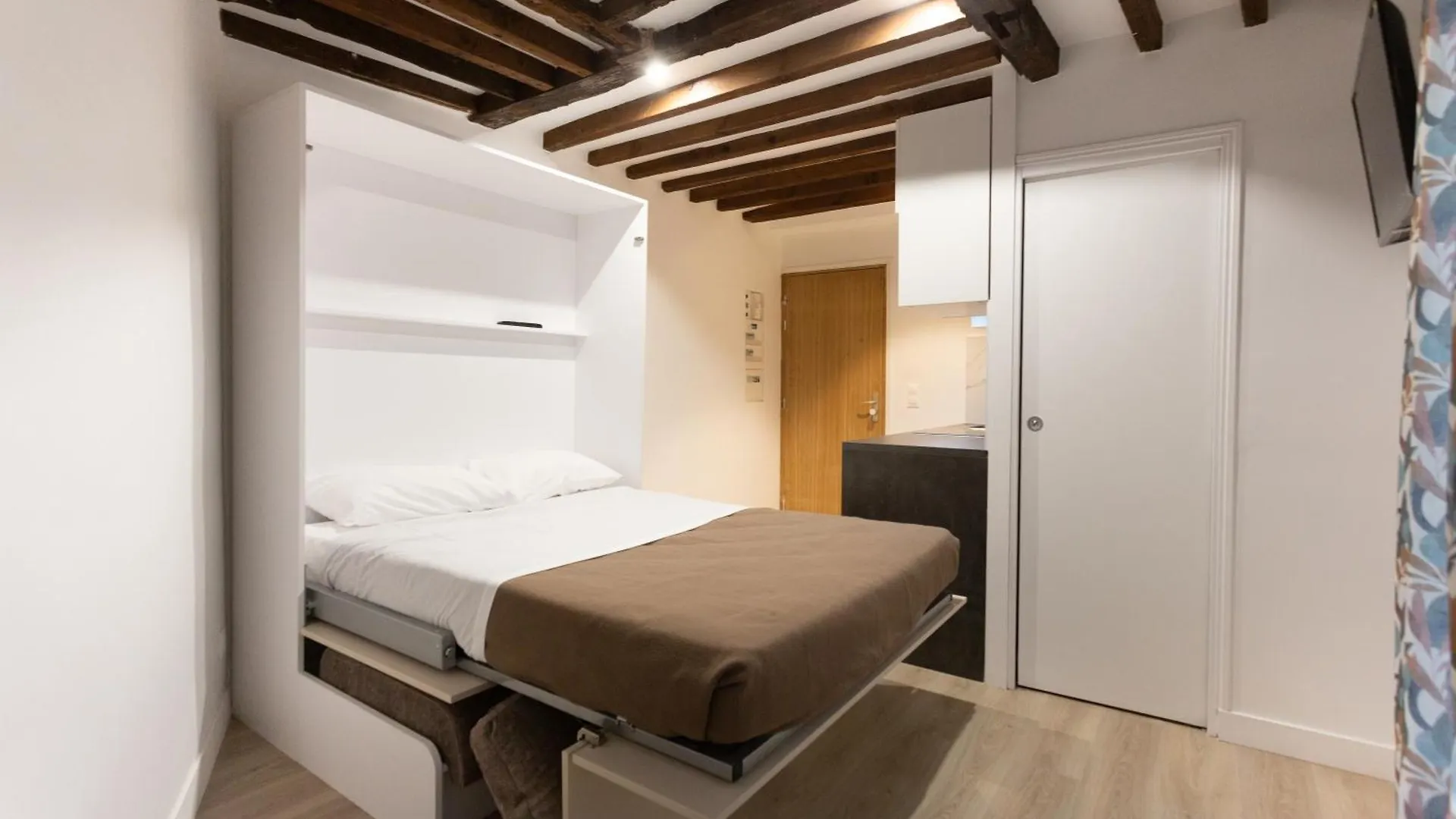 Hotel Leonard De Vinci II Paris